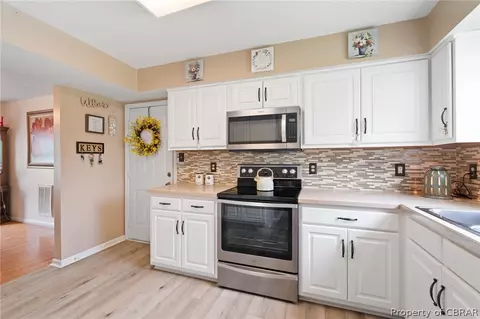 6782 Amanda Ct, Gloucester, VA 23061 photo 17