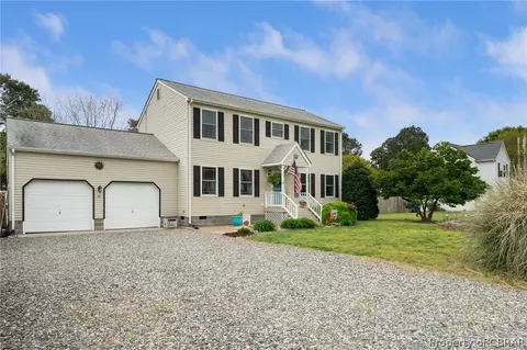 6782 Amanda Ct, Gloucester, VA 23061
