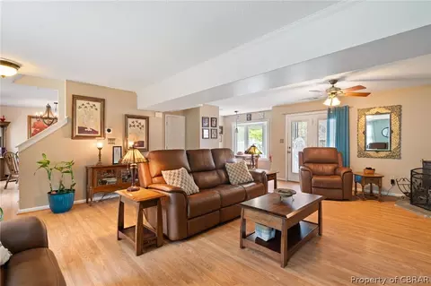 6782 Amanda Ct, Gloucester, VA 23061 photo 6