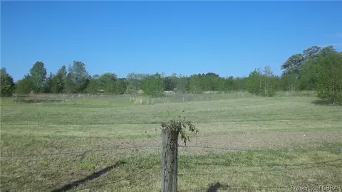 705 Greys Point Rd, Topping, VA 23169 photo 10