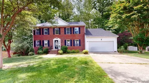 109 Trafalgar Ct, Williamsburg, VA 23185