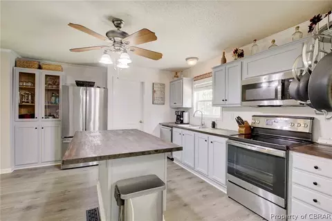3246 Island Rd, Gloucester, VA 23061 photo 7