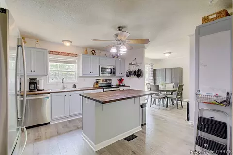 3246 Island Rd, Gloucester, VA 23061 photo 9