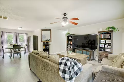 3246 Island Rd, Gloucester, VA 23061 photo 6