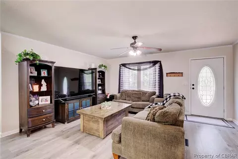 3246 Island Rd, Gloucester, VA 23061 photo 5
