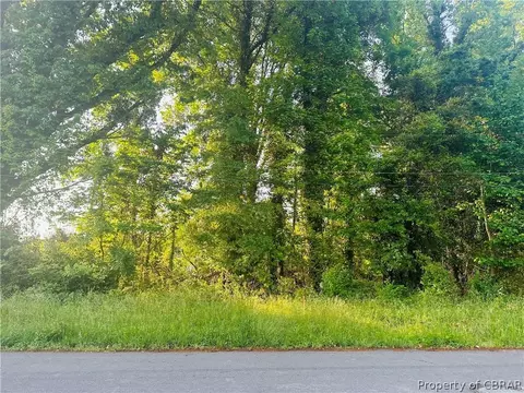 000 Glen St, West Point, VA 23181