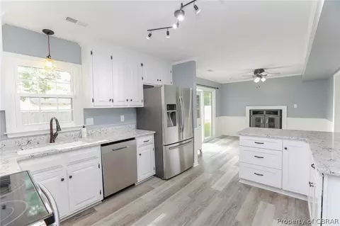 43 Lake Field Xing, Hampton, VA 23666 photo 4