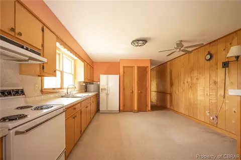 375 Beach Rd, White Stone, VA 22578 photo 7