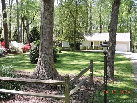 6856 Freedom Goode Rd, Gloucester, VA 23061 photo 2