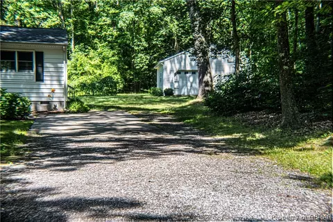 7208 Wilson Cir, Gloucester, VA 23061 photo 20