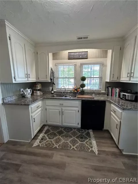 1438 Lafayette Rd, Gloucester Point, VA 23062 photo 13
