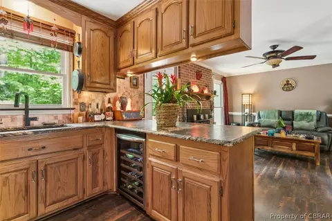 7174 Wilson Cir, Gloucester, VA 23061 photo 11