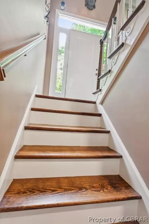 7174 Wilson Cir, Gloucester, VA 23061 photo 4