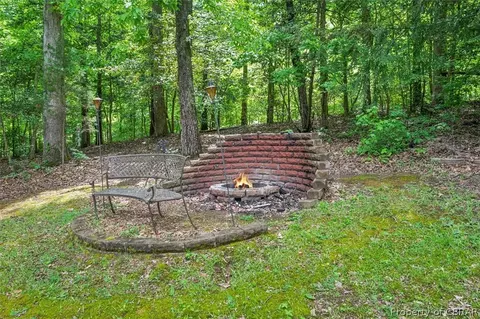 7174 Wilson Cir, Gloucester, VA 23061 photo 48
