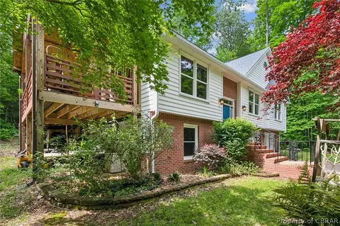 7174 Wilson Cir, Gloucester, VA 23061 photo 2