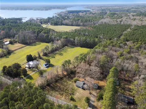 5347 Ware Neck Rd, Gloucester, VA 23061 photo 17