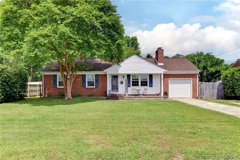 558 Colony Rd, Newport News, VA 23602