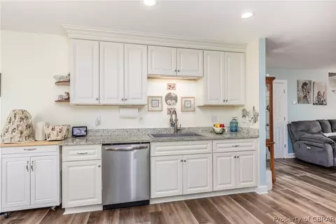 206 Pointers Dr, West Point, VA 23181 photo 10