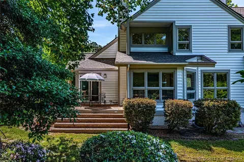 5814 Rivers Landing Ter, White Stone, VA 22578