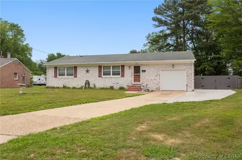15 Evelyn Dr, Newport News, VA 23602