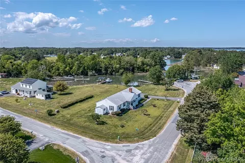 187 Ingram Bay Dr, Heathsville, VA 22473