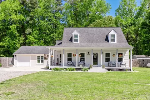 7663 Rob Ln, Gloucester, VA 23061