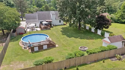 6675 Kimberly Dr, Gloucester, VA 23061 photo 4