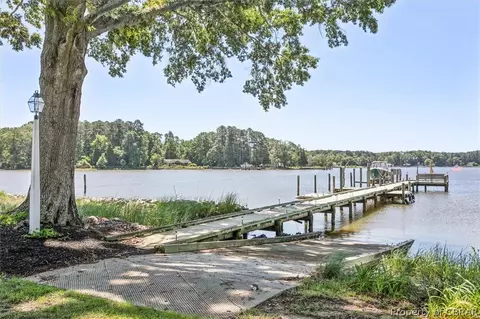 8879 Waverley Ln, Gloucester, VA 23061 photo 43