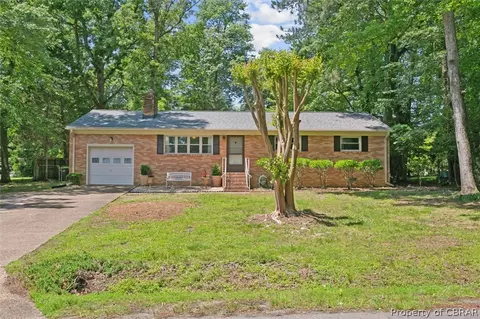 109 Redbud Ln, Williamsburg, VA 23185