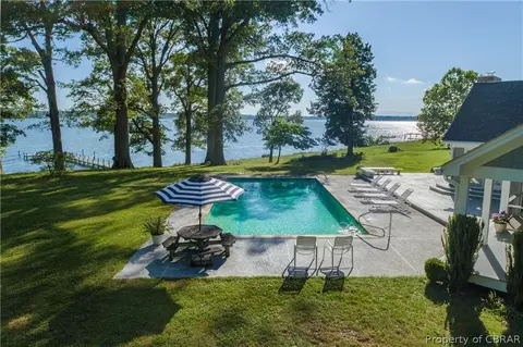 215 Blue Devil Dr, Deltaville, VA 23043 photo 5