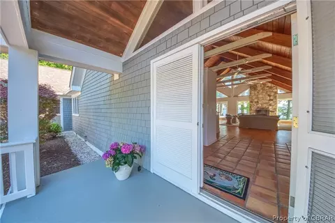 215 Blue Devil Dr, Deltaville, VA 23043 photo 7