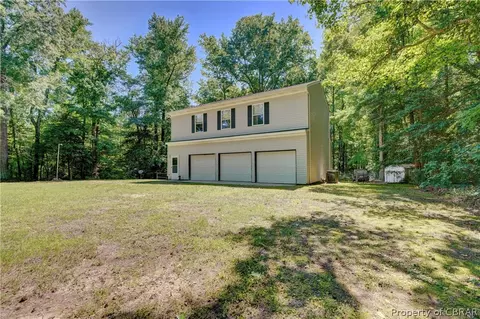 8269 Ark Rd, Gloucester, VA 23061 photo 4
