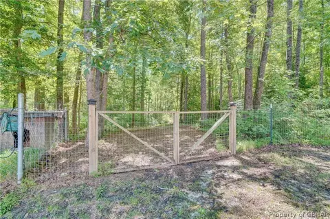 8269 Ark Rd, Gloucester, VA 23061 photo 27
