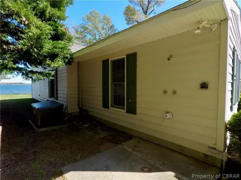 659 Yankee Point Rd, Lancaster, VA 22503 photo 27