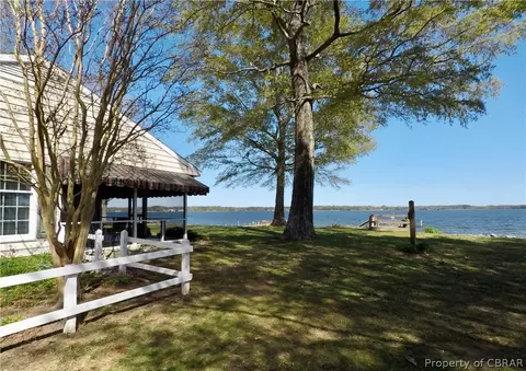 659 Yankee Point Rd, Lancaster, VA 22503 photo 9