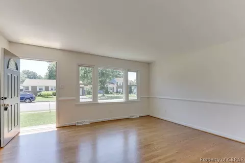 113 Valirey Dr, Hampton, VA 23669 photo 9