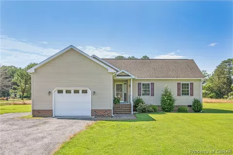 392 Mariners Point Rd, Hudgins, VA 23076