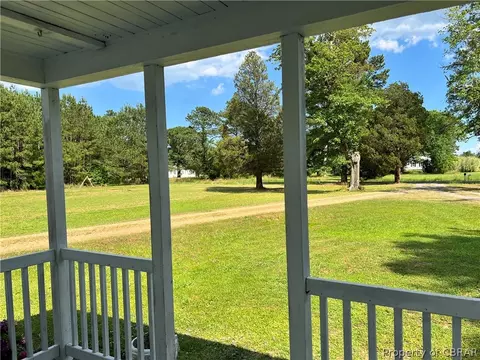 2138 Bethel Beach Rd, Onemo, VA 23130 photo 4