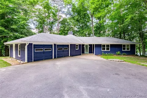 7535 Windy Hill Rd, Gloucester, VA 23061