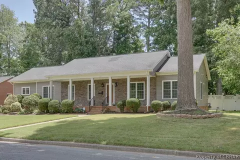 527 Kerry Lake Dr, Newport News, VA 23602