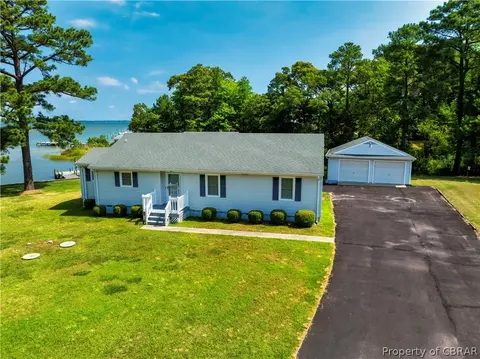 444 Honeysuckle Ln, Deltaville, VA 23043