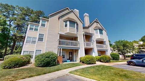 100 Windsor Ln #B, Williamsburg, VA 23185