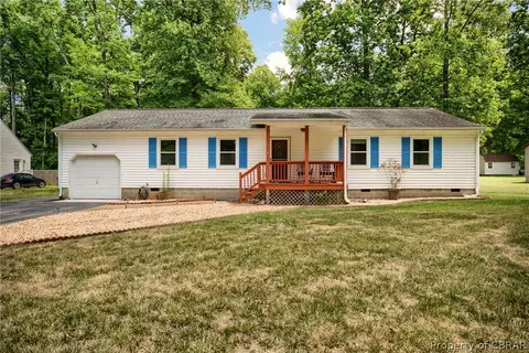 7053 Fox Mill Run Dr, Gloucester, VA 23061