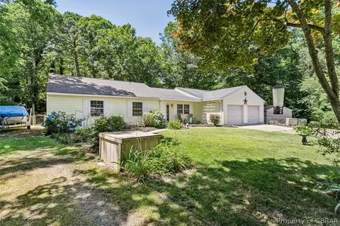 8246 Sheffield Dr, Gloucester, VA 23061 photo 8