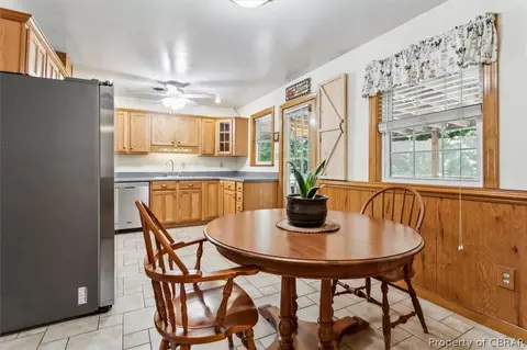 8246 Sheffield Dr, Gloucester, VA 23061 photo 20