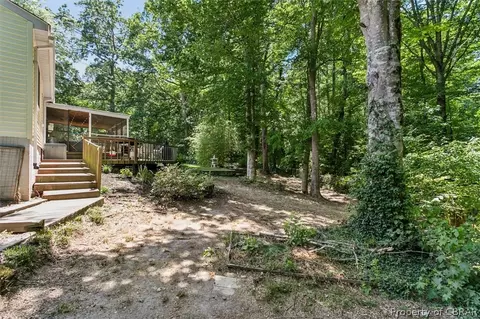 8246 Sheffield Dr, Gloucester, VA 23061 photo 36
