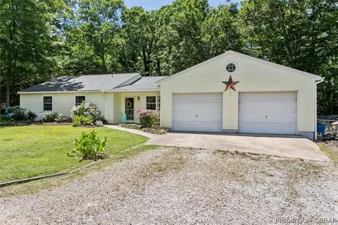 8246 Sheffield Dr, Gloucester, VA 23061 photo 14