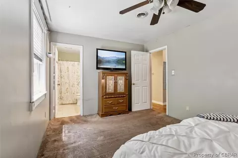 8246 Sheffield Dr, Gloucester, VA 23061 photo 24
