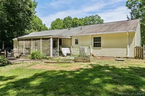8246 Sheffield Dr, Gloucester, VA 23061 photo 40