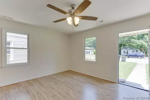 639 Grimes Rd, Hampton, VA 23663 photo 8